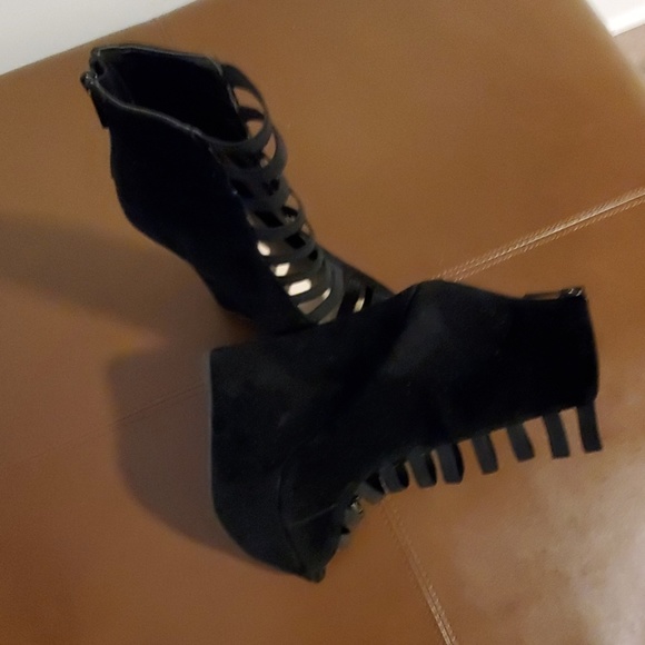 Wedges - Picture 2 of 6